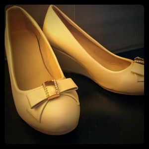 Cream Wedges
